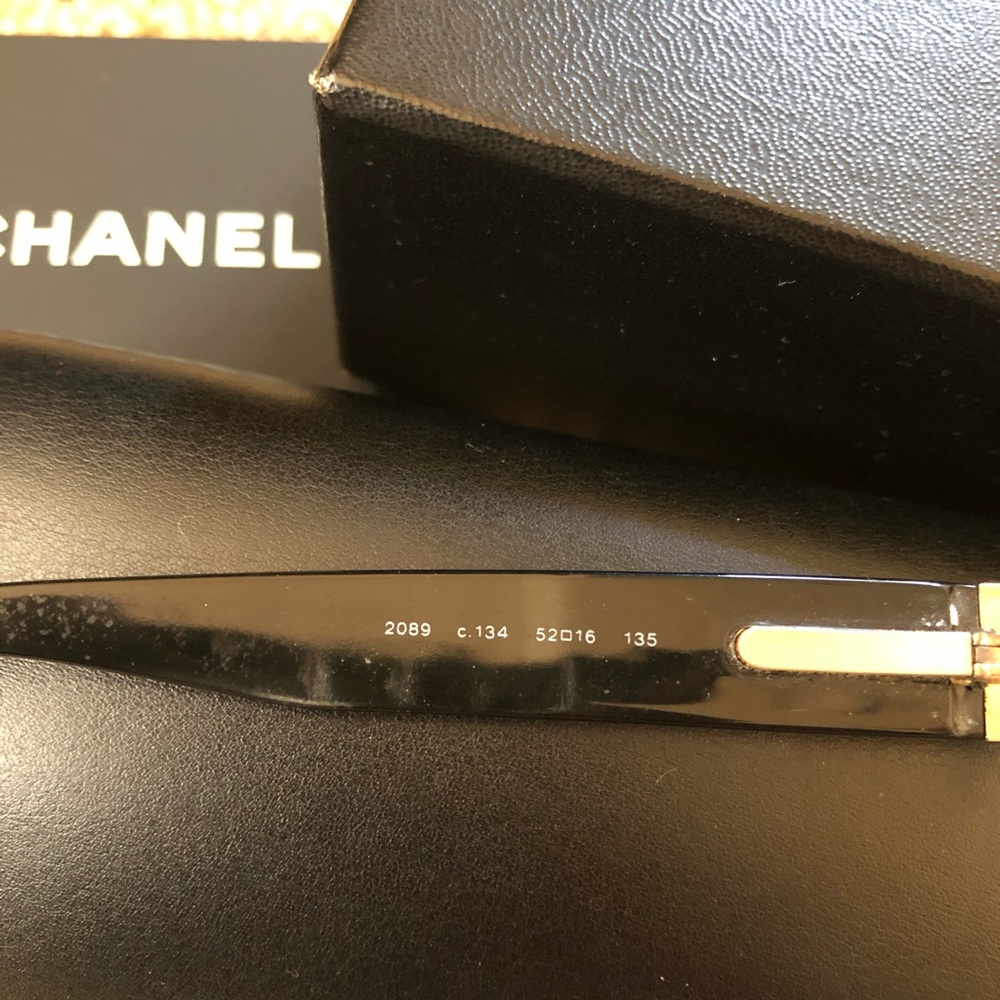 1000% Chanel Opticals - Picture 5 of 5